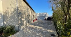 SUD DE TOURS CONTEMPORAINE DE PLAIN PIED 270 m² env – TERRASSE – PISCINE – GARAGE