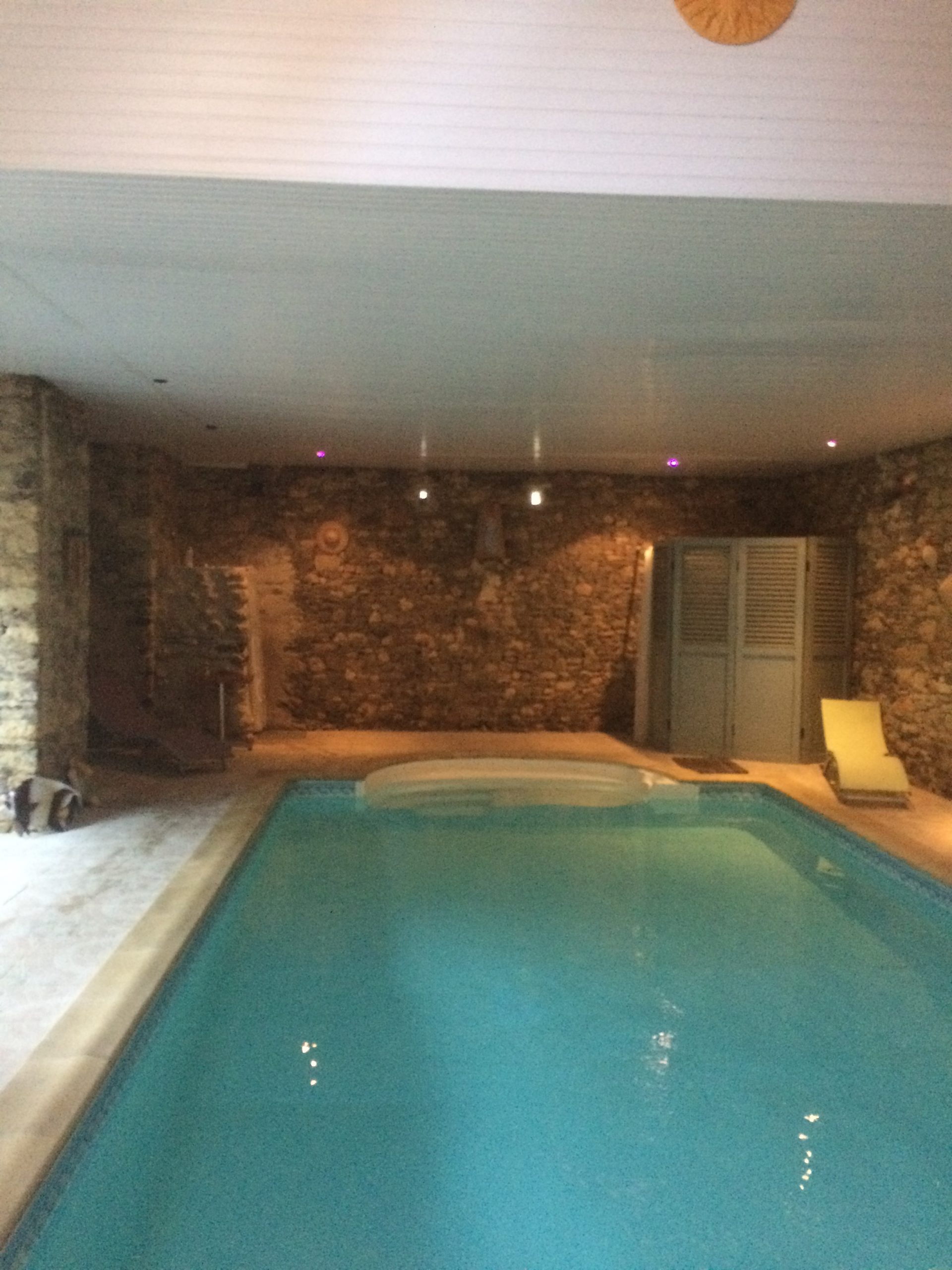 MAGNIFICENT XVIth-CENTURY PRESBYTERY WITH INTERIOR SWIMMING POOL AND GITE