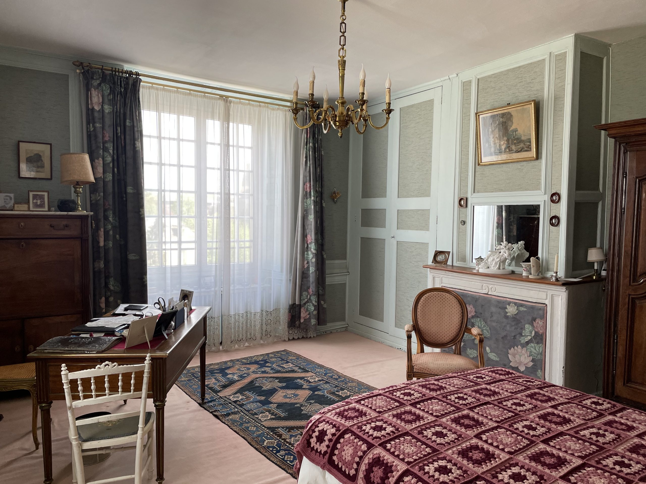 Beautiful mansion from the XVIth-XVIIth century – 30 minutes from Angers