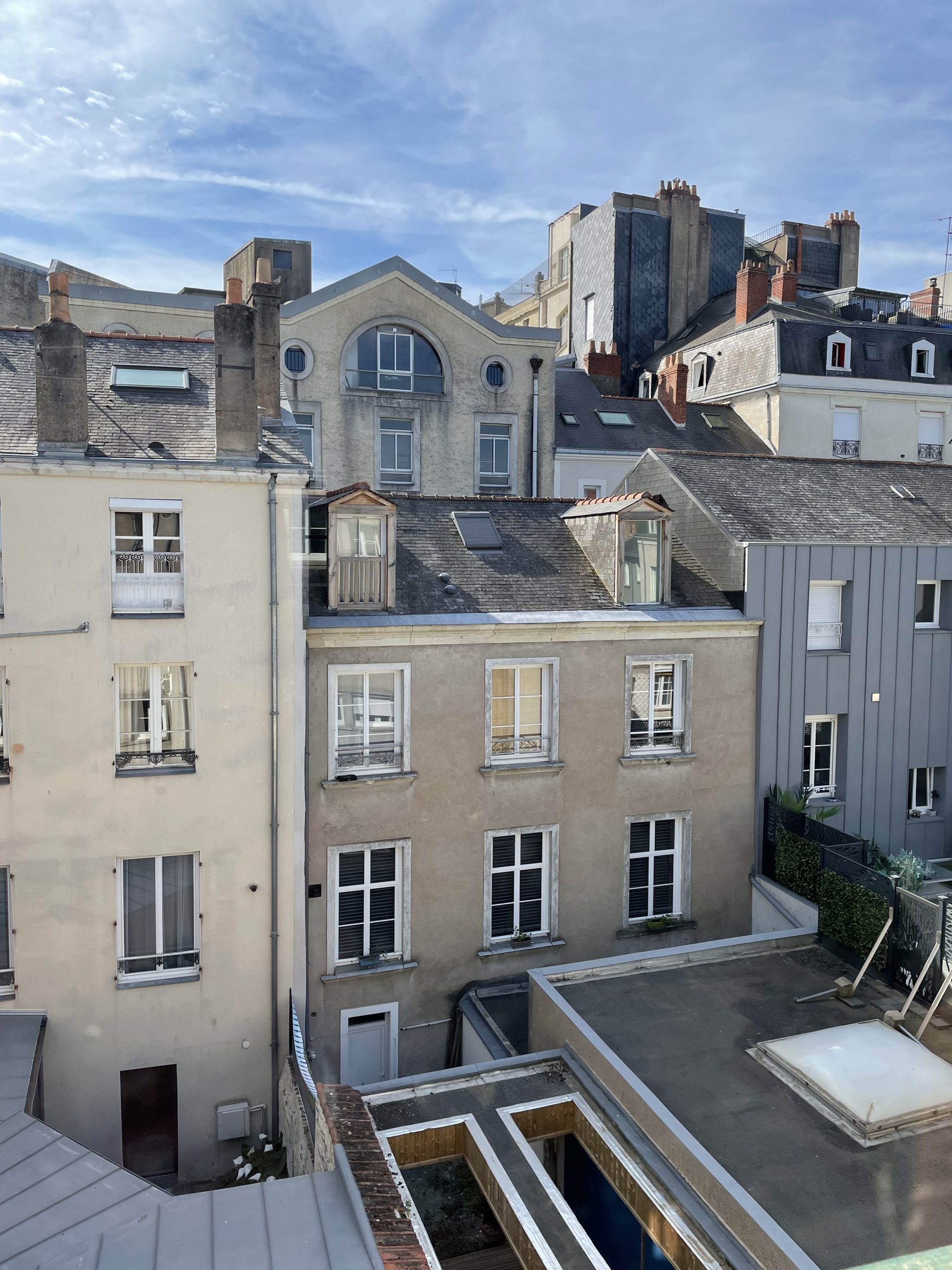 APARTMENT T4 – 103m2 –  HYPER CENTER OF ANGERS