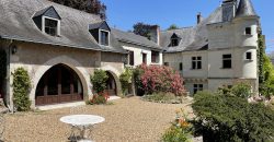 Magnificent 14th century Manor House of 494m² – Park of 7400m² – Outbuildings – Arched cellars