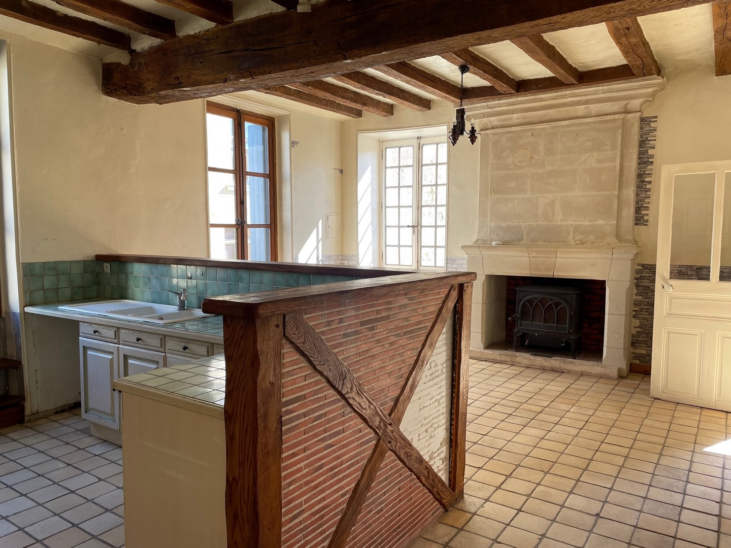 Beautiful house of character in the historic centre of Montreuil Bellay