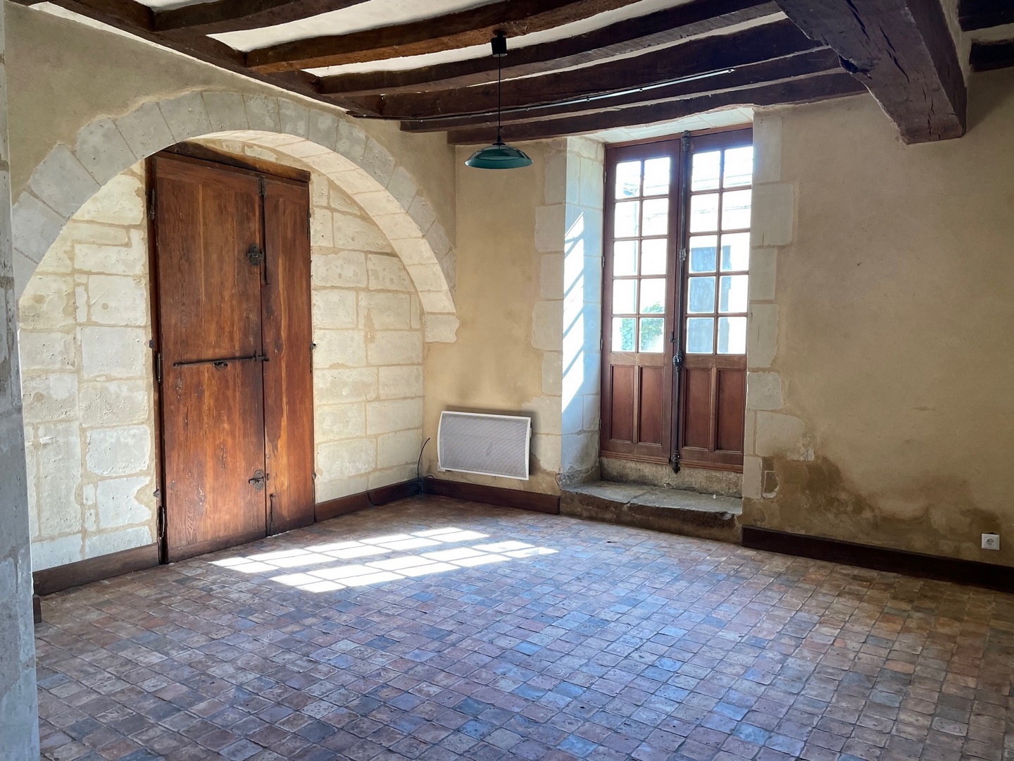 Beautiful house of character in the historic centre of Montreuil Bellay