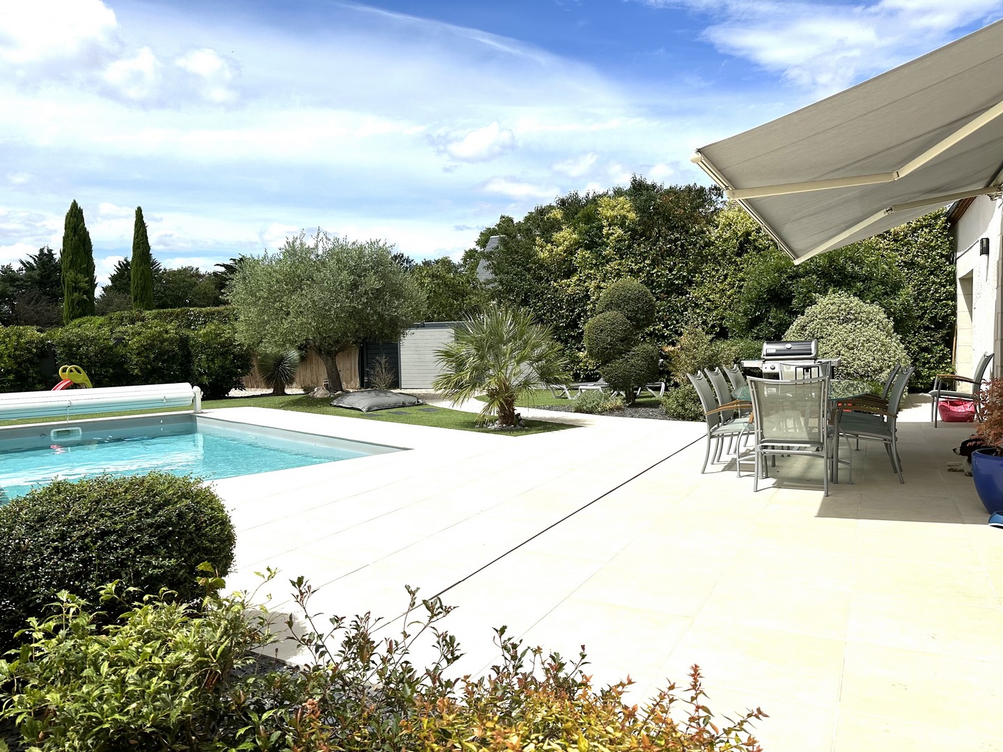 SOUTH TOURS CHARMING RESIDENCE 215m² approx.  HEATED SWIMMING POOL TERRACE GARDEN PARKING